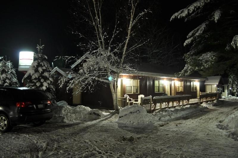 Red Umbrella Inn Minden Hills 외부 사진