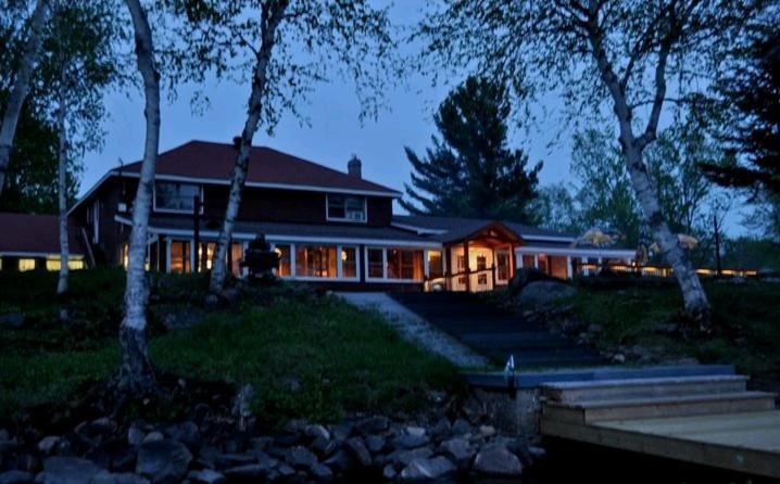 Red Umbrella Inn Minden Hills 외부 사진