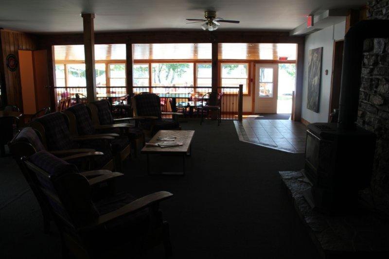 Red Umbrella Inn Minden Hills 외부 사진